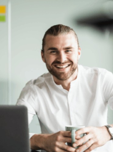 danışman Richard  Gere 